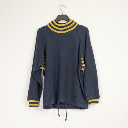 Kuratierter Vintage Onlineshop nachhaltige Secondhand Kleidung online kaufen, Online Shop Vintage, Vintage Online Shop, Second Hand Online Shop, gebraucht, zweite Hand, reused, preloved, Y2K, thriftshop, thriftstore, thrifting, thrift shop, thrift store