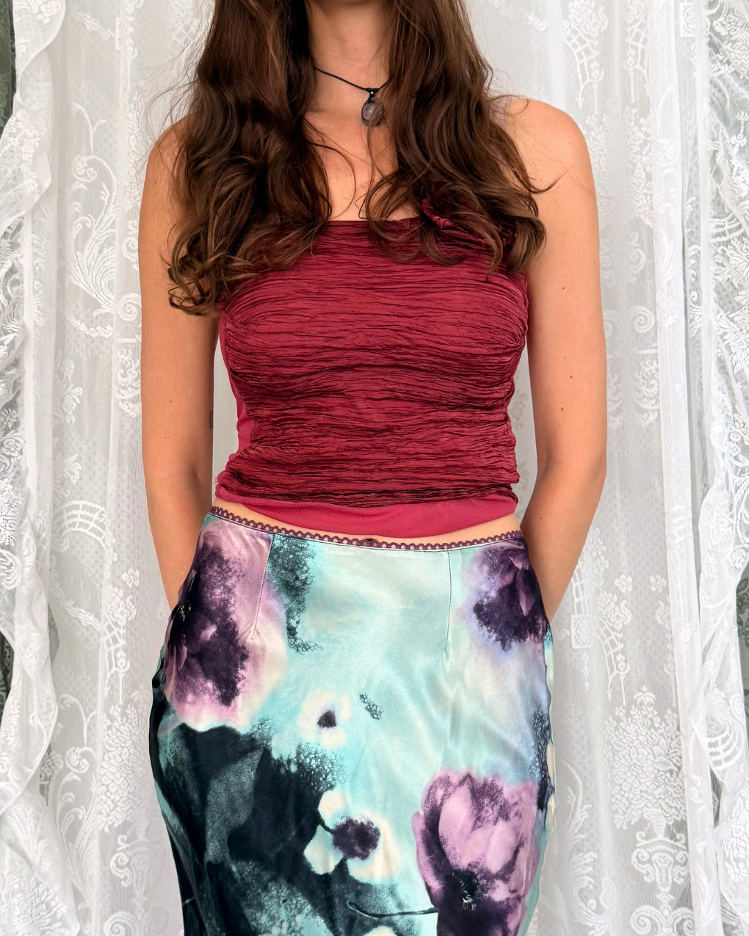 Trägerloses Top Bandeau Top gerafft Blume rot Teos Vintage Onlineshop whimsy witchy 90s Style