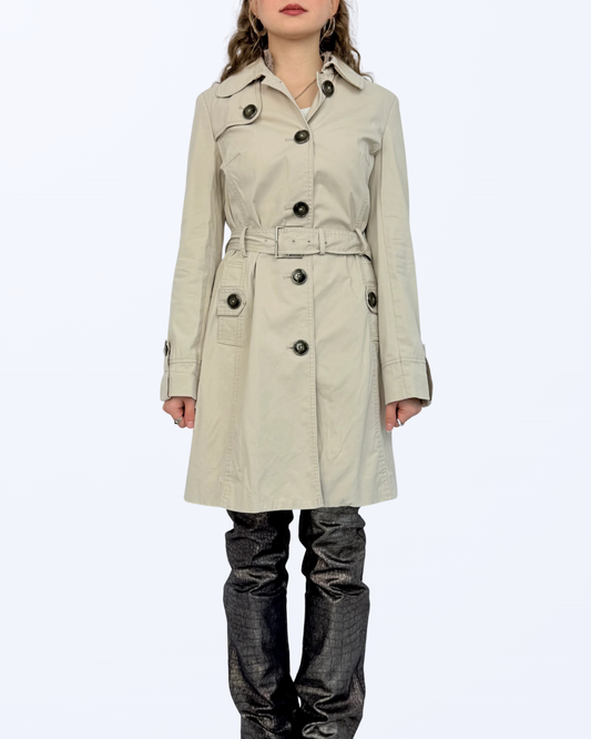 saba trenchcoat beige mit Schnalle Designer Second Hand Teos Vintage Onlineshop