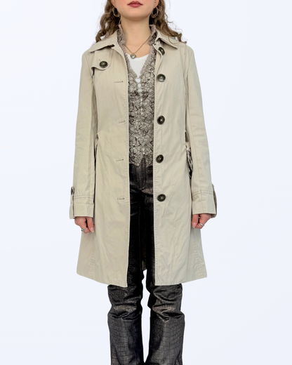 saba trenchcoat beige mit Schnalle Designer Second Hand Teos Vintage Onlineshop