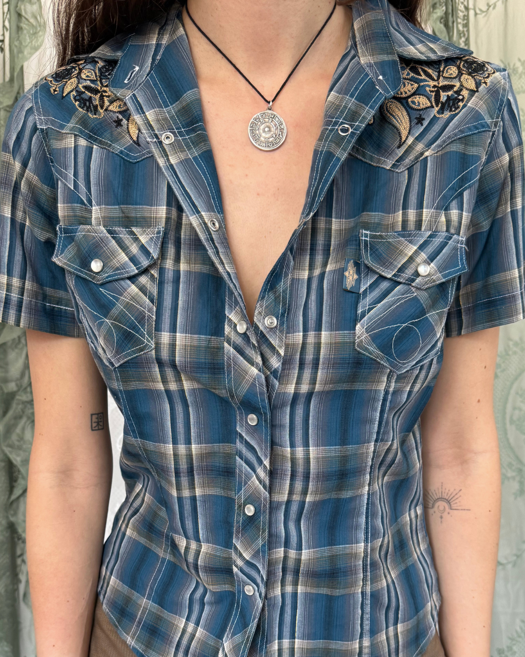 Vintage Stars and Stripes Kurzarmbluse kariert blau boho cottage cowgirl western style festival Teos vintage Onlineshop