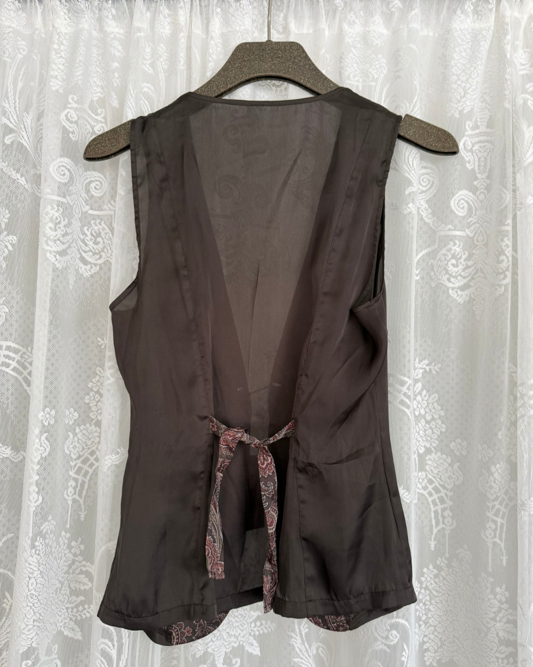 Weste Westentop 90s Style Western witchy braun Paisley Muster besonderer Verschluss