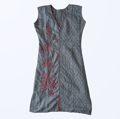 Kleid im Japan Style bestickt rote Blumen Teos Vintage Onlineshop